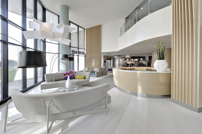 Imagen de los interiores del Hotel Radisson Blu Toronto Downtown. Foto 9