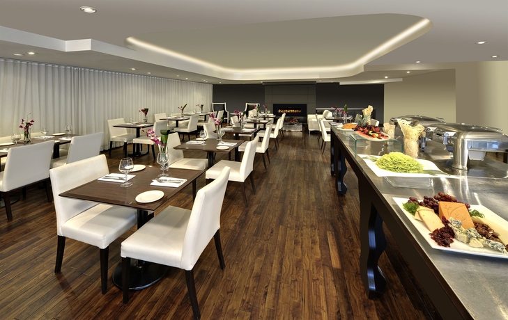 Imagen del bar/restaurante del Hotel Radisson Blu Toronto Downtown. Foto 3