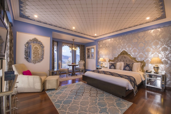 Imagen de la habitación del Hotel Radisson Blu Udaipur Palace Resort & Spa. Foto 8