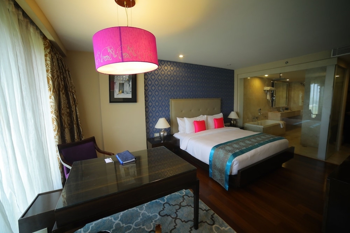 Imagen de la habitación del Hotel Radisson Blu Udaipur Palace Resort & Spa. Foto 11