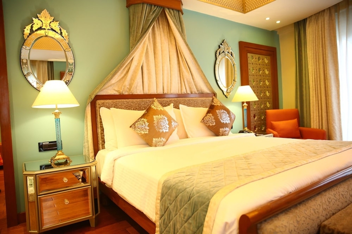 Imagen de la habitación del Hotel Radisson Blu Udaipur Palace Resort & Spa. Foto 13