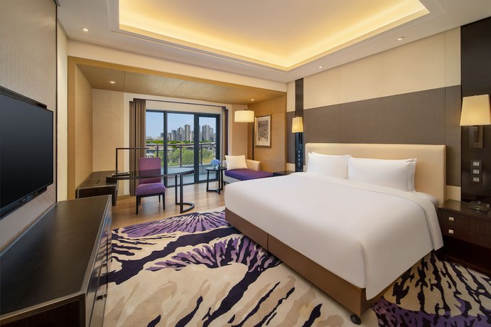 Imagen de la habitación del Hotel Radisson Blu Wuhan ETD Zone. Foto 6