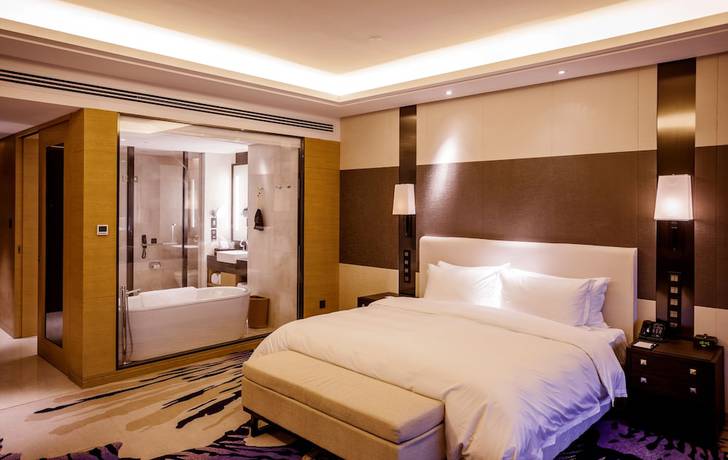Imagen de la habitación del Hotel Radisson Blu Wuhan ETD Zone. Foto 12