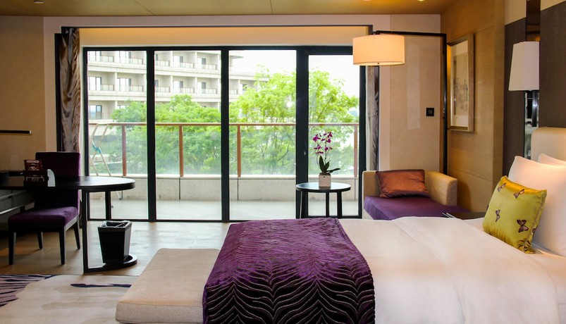 Imagen de la habitación del Hotel Radisson Blu Wuhan ETD Zone. Foto 14