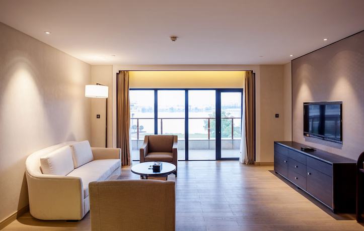 Imagen de la habitación del Hotel Radisson Blu Wuhan ETD Zone. Foto 17