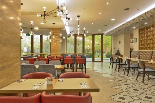 Imagen general del Hotel Radisson Blu , Yerevan. Foto 6