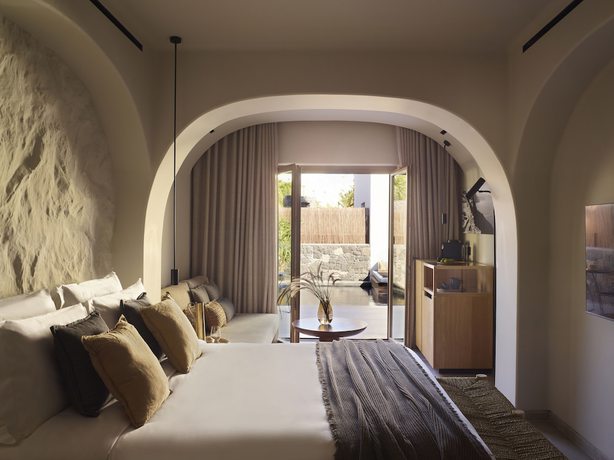 Imagen de la habitación del Hotel Radisson Blu Zaffron Resort, Santorini. Foto 6