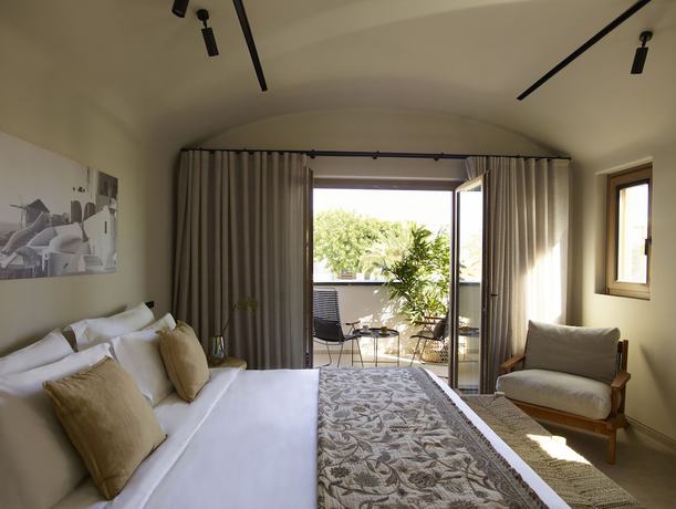 Imagen de la habitación del Hotel Radisson Blu Zaffron Resort, Santorini. Foto 8