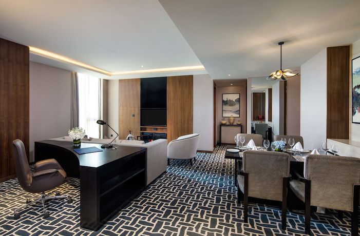 Imagen de la habitación del Hotel Radisson Blu Zhengzhou Huiji. Foto 15