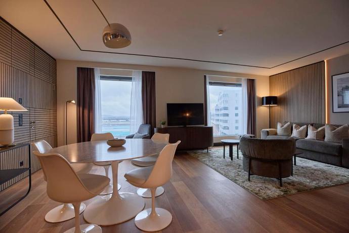 Imagen de los interiores del Hotel Radisson Blu Zurich Airport. Foto 13