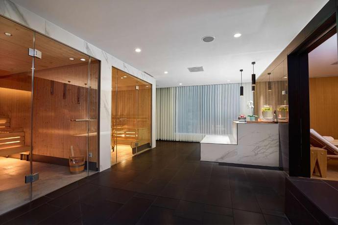 Imagen de los interiores del Hotel Radisson Blu Zurich Airport. Foto 14