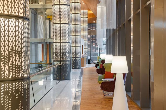 Imagen de los interiores del Hotel Radisson Blu and Residence, Riyadh Diplomatic Quarter. Foto 15