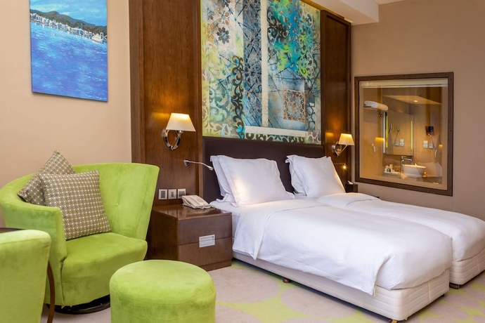 Imagen de la habitación del Hotel Radisson Blu and Resort, Sohar. Foto 11