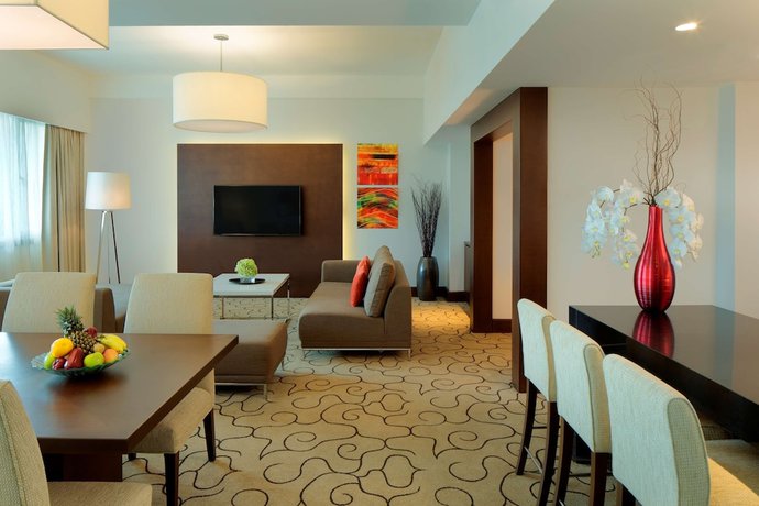 Imagen de la habitación del Hotel Radisson Brunei Darussalam. Foto 12