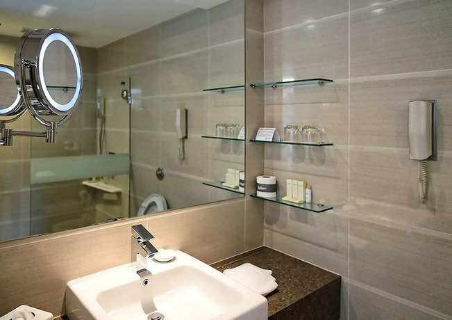 Imagen de la habitación del Hotel Radisson Brunei Darussalam. Foto 15