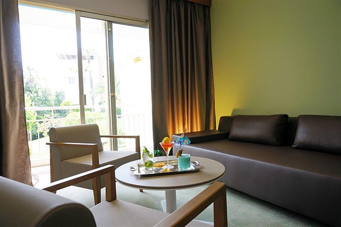 Imagen general del Hotel Radisson Cannes Seaside. Foto 10