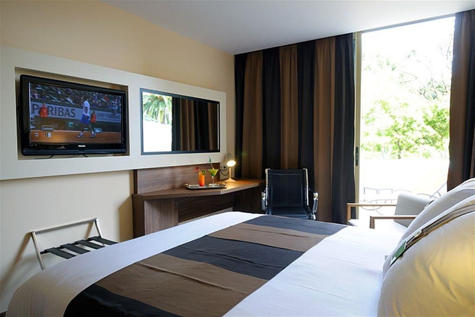 Imagen general del Hotel Radisson Cannes Seaside. Foto 12