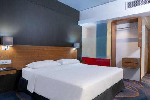 Imagen de la habitación del Hotel Radisson Cape Town Foreshore. Foto 15