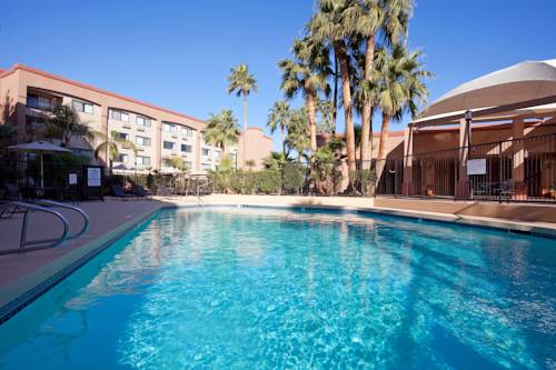 Imagen de la piscina del Hotel Radisson Casa Grande. Foto 13