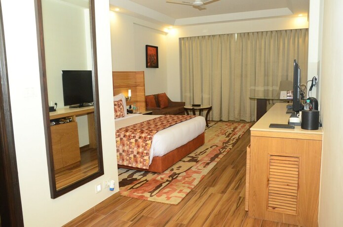 Imagen de la habitación del Hotel Radisson Chandigrah Zirakpur. Foto 1
