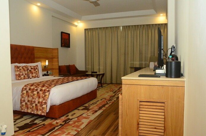 Imagen de la habitación del Hotel Radisson Chandigrah Zirakpur. Foto 12