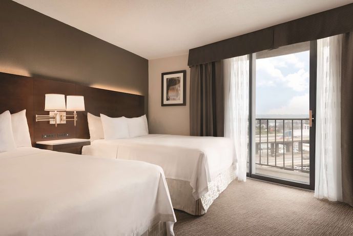 Imagen de la habitación del Hotel Radisson Cincinnati Riverfront. Foto 8
