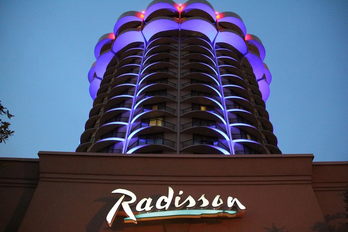 Imagen general del Hotel Radisson Cincinnati Riverfront. Foto 1