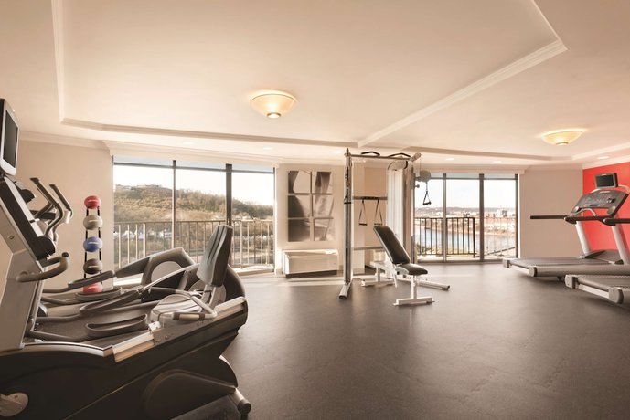 Imagen de los interiores del Hotel Radisson Cincinnati Riverfront. Foto 17