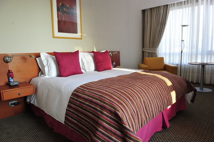 Imagen de la habitación del Hotel Radisson Ciudad Empresarial Santiago. Foto 5