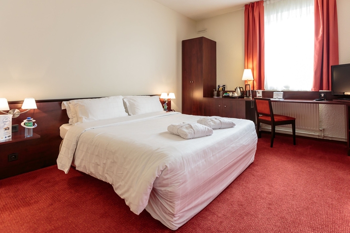 Imagen de la habitación del Hotel Radisson Clermont-Ferrand. Foto 6