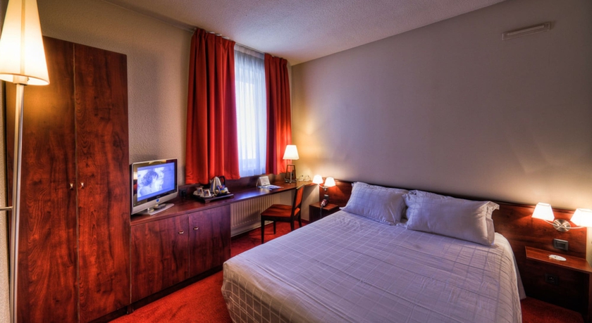 Imagen de la habitación del Hotel Radisson Clermont-Ferrand. Foto 7