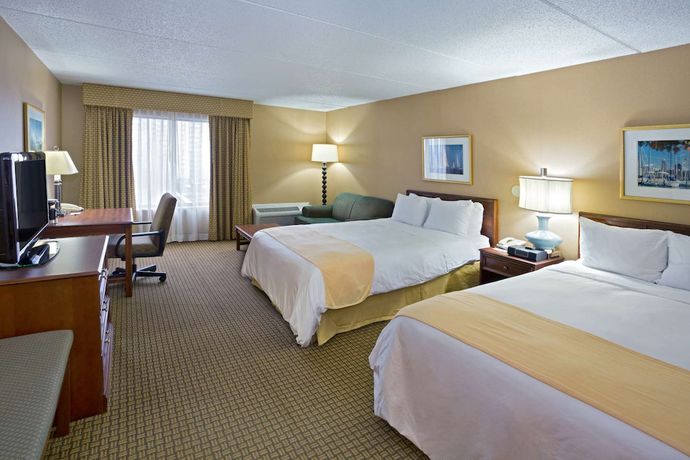 Imagen de la habitación del Hotel Radisson Cleveland Airport West. Foto 4