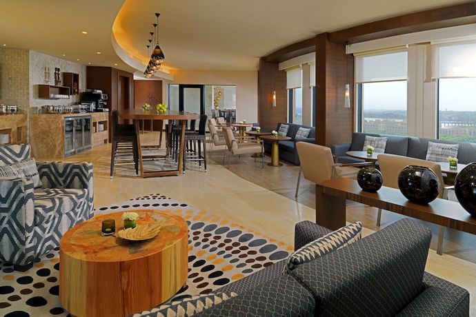 Imagen del bar/restaurante del Hotel Radisson Collection Bamako. Foto 2