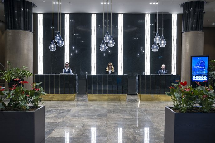 Imagen de los interiores del Hotel Radisson Collection Hotel, Vadistanbul. Foto 15