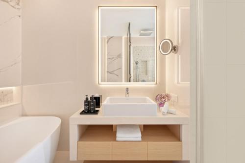 Imagen de la habitación del Hotel Radisson Collection Resort Galle. Foto 6