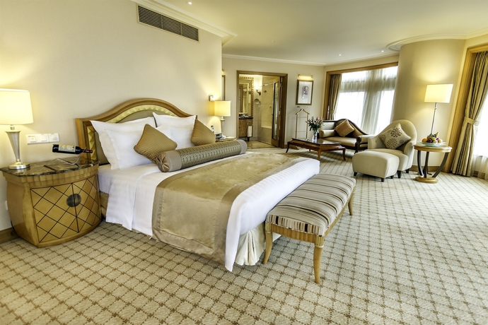 Imagen de la habitación del Hotel Radisson Collection Xing Guo Shanghai. Foto 8