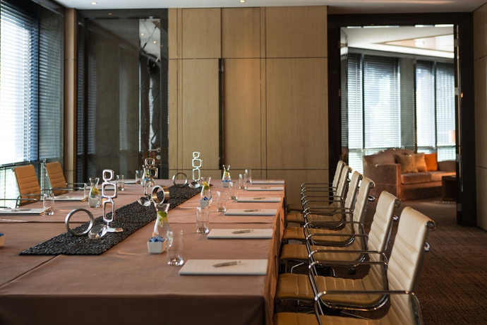 Imagen de los interiores del Hotel Radisson Collection Yangtze Shanghai. Foto 14