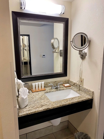 Imagen de la habitación del Hotel Radisson Colorado Springs Airport. Foto 16