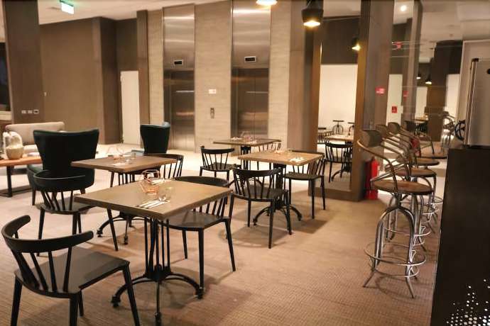 Imagen del bar/restaurante del Hotel Radisson Curico. Foto 6