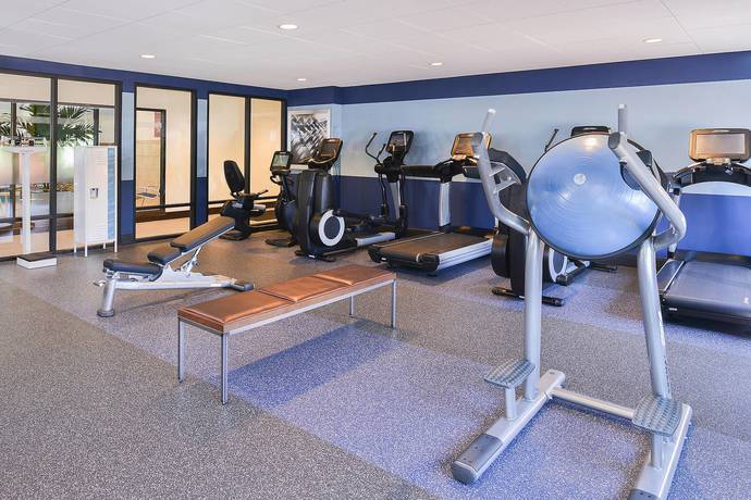Imagen de los interiores del Hotel Radisson Detroit Metro Airport. Foto 8