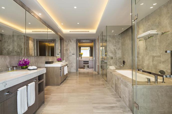 Imagen de la habitación del Hotel Radisson Exhibition Center Shanghai. Foto 12