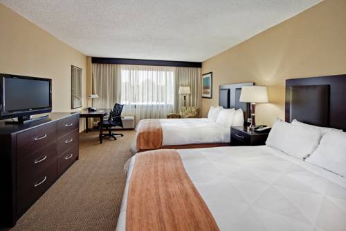 Imagen de la habitación del Hotel Radisson Freehold. Foto 5