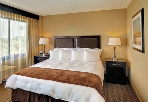 Imagen de la habitación del Hotel Radisson Freehold. Foto 8