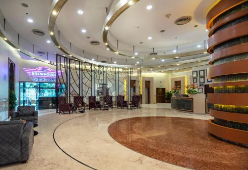 Imagen general del Hotel Radisson Gurugram Sohna Road City Center. Foto 1