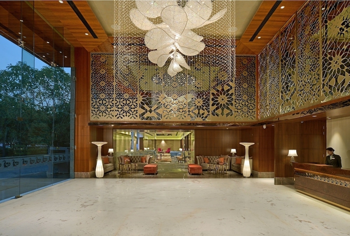 Imagen de los interiores del Hotel Radisson Gwalior. Foto 13