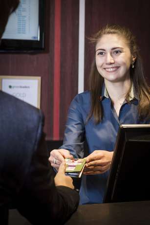 Imagen de los interiores del Hotel Radisson Hotel Brussels Centre Midi. Foto 18