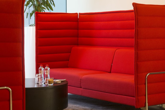 Imagen del bar/restaurante del Hotel Radisson Hotel Brussels Centre Midi. Foto 2