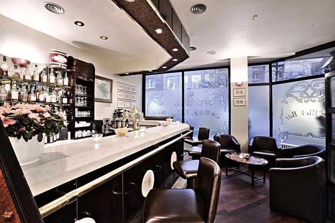 Imagen del bar/restaurante del Hotel Radisson Hotel D&uuml;sseldorf City Center. Foto 2