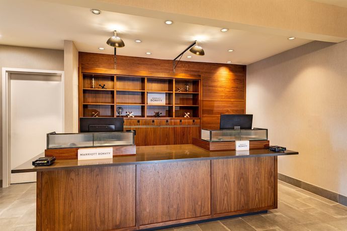 Imagen de los interiores del Hotel Radisson Hotel Fairview Heights - St. Louis. Foto 17