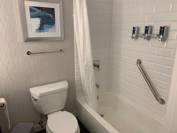 Imagen de la habitación del Hotel Radisson Hotel Fairview Heights - St. Louis. Foto 16